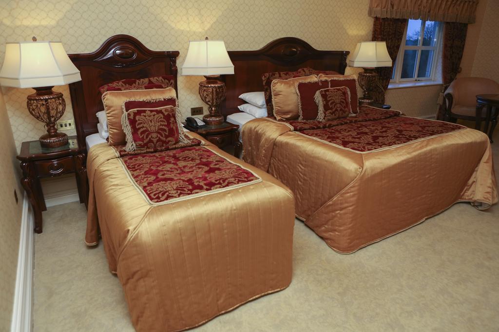 Kilronan Castle Hotel & Spa Ballyfarnon Rum bild
