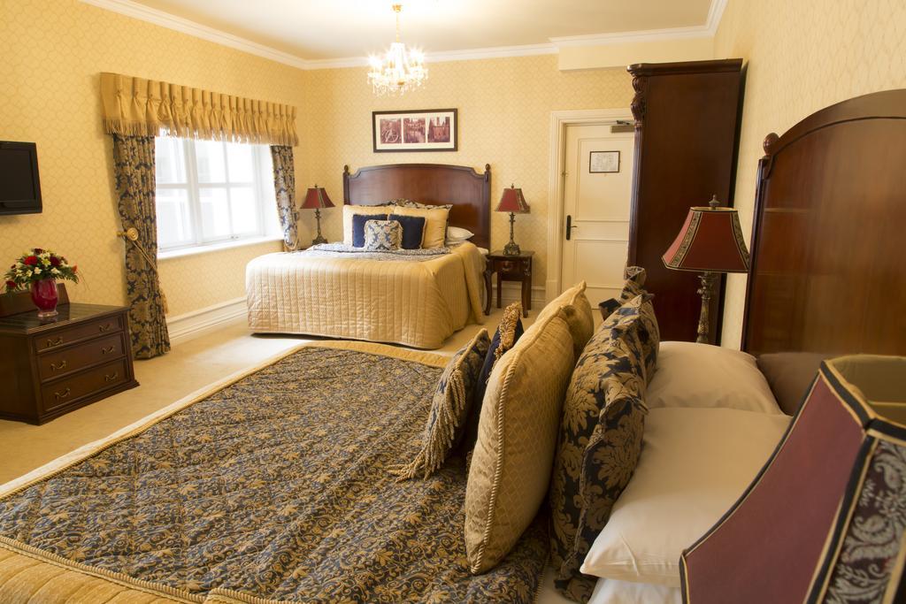 Kilronan Castle Hotel & Spa Ballyfarnon Rum bild