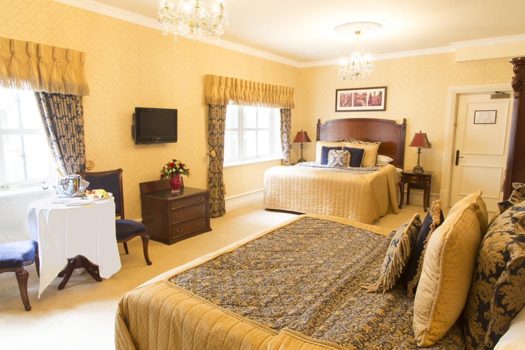 Kilronan Castle Hotel & Spa Ballyfarnon Exteriör bild